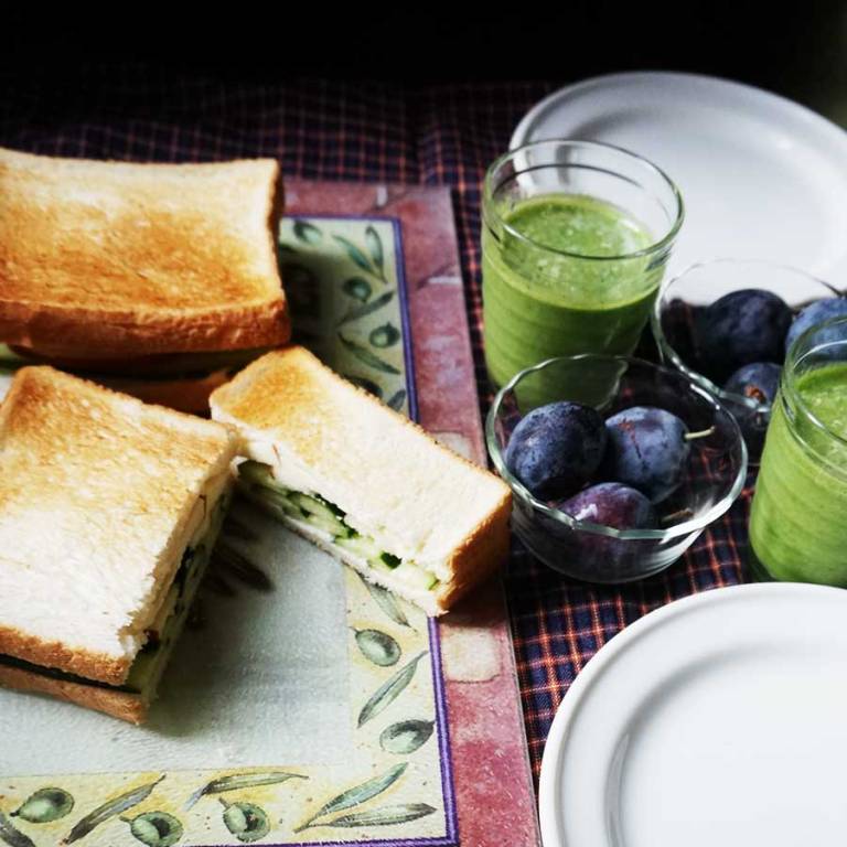 bkf breakfast asagohan bkf = apple Cheddar cucumber toasted sandwiches, Komatsuna green, pineapple, tangerine and Chia seed smoothie plus fresh plums