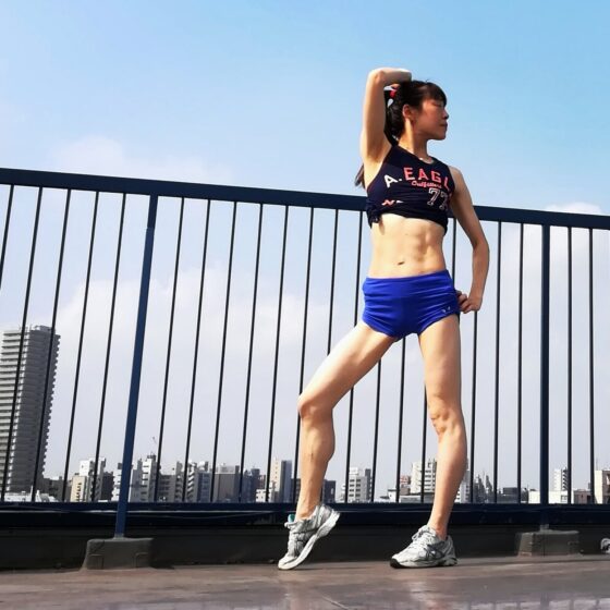 健康美　女子　腹筋　簿記3級