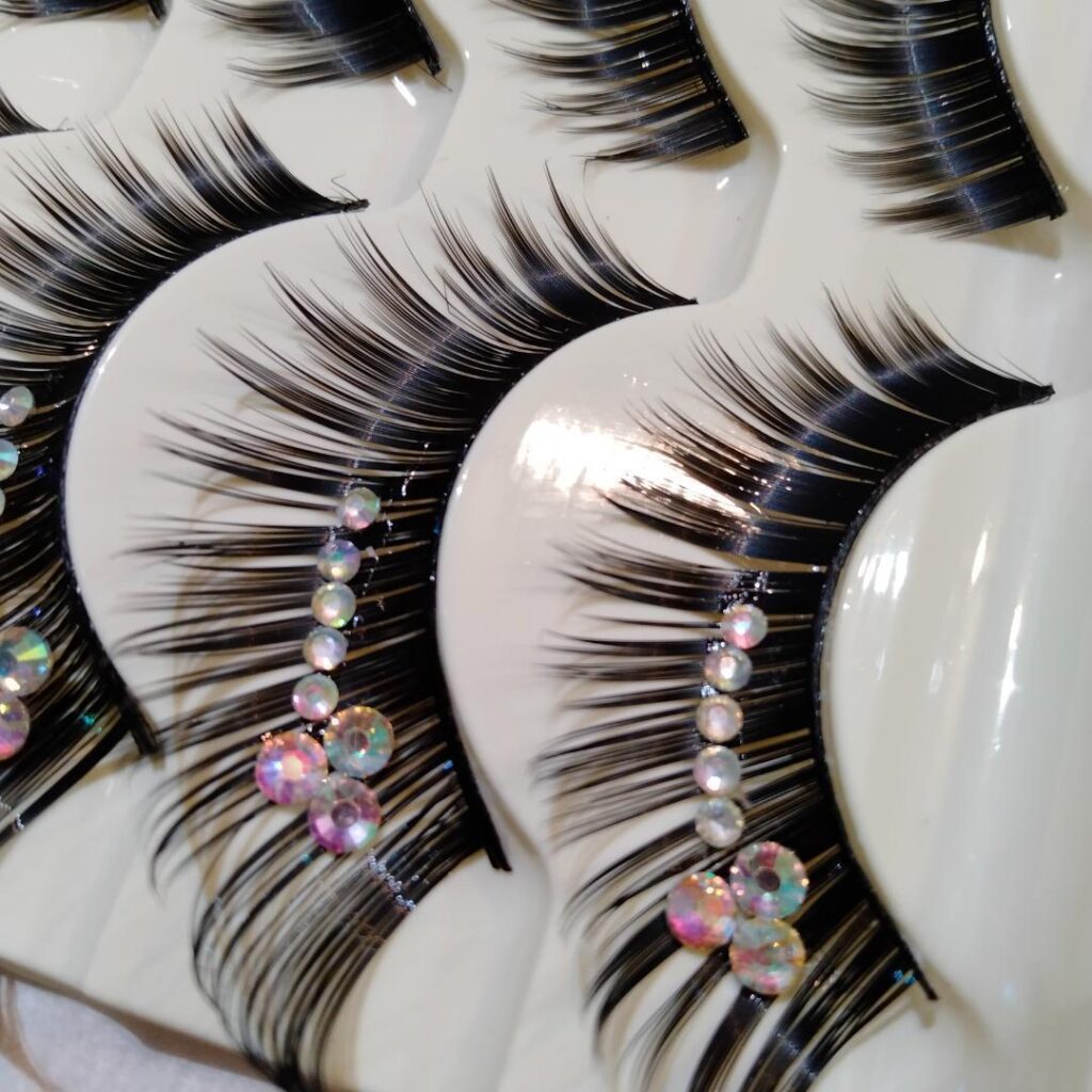 VanFROSTED ベストボディジャパン　社交ダンス　つけま　ラインストーン　キラキラ　ストーン付　3ｄミンク